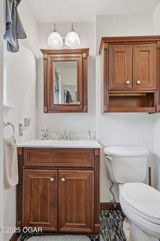 507 E 34th Street, Joplin, MO 64804