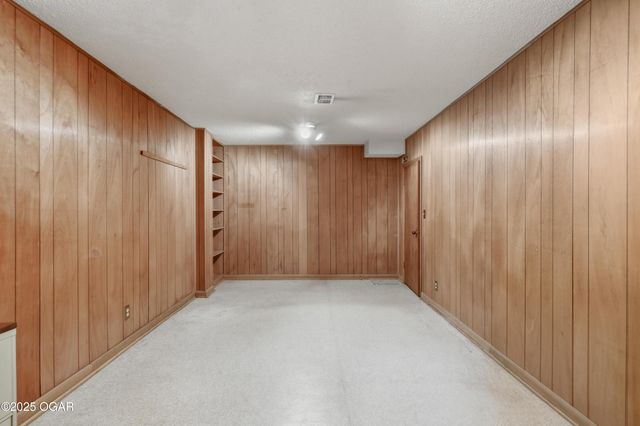 507 E 34th Street, Joplin, MO 64804