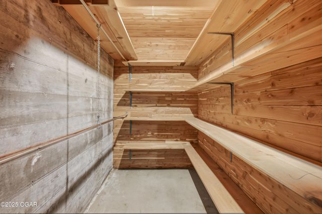 507 E 34th Street, Joplin, MO 64804