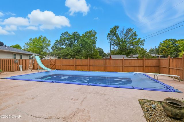 507 E 34th Street, Joplin, MO 64804