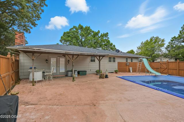 507 E 34th Street, Joplin, MO 64804