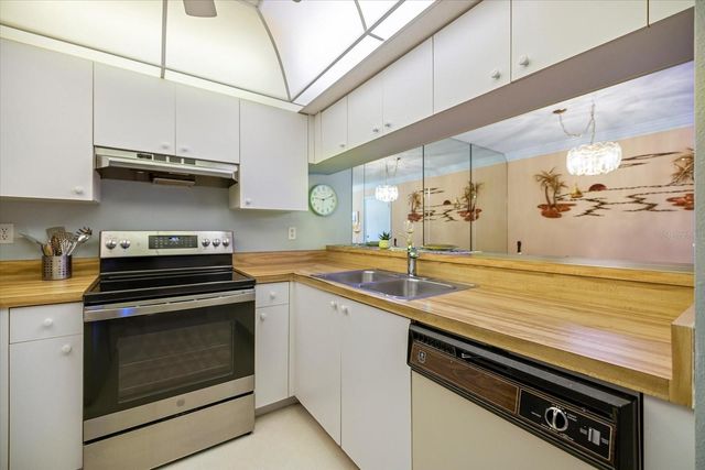 634 BIRD BAY DRIVE E 201, Venice, FL 34285