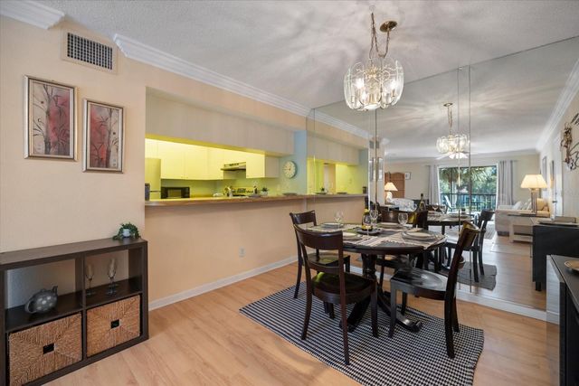 634 BIRD BAY DRIVE E 201, Venice, FL 34285