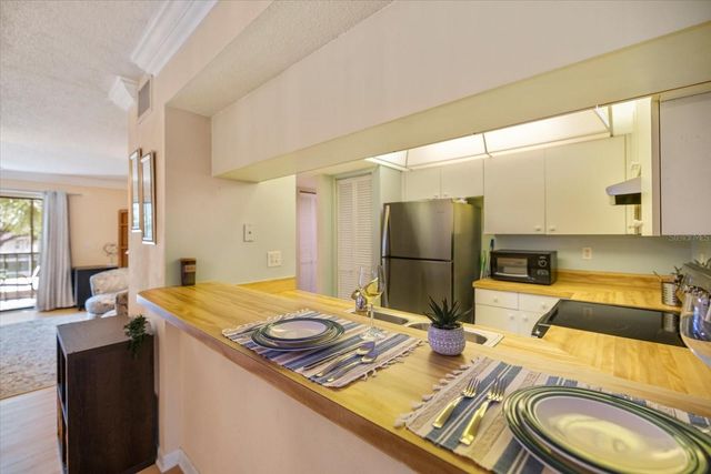 634 BIRD BAY DRIVE E 201, Venice, FL 34285