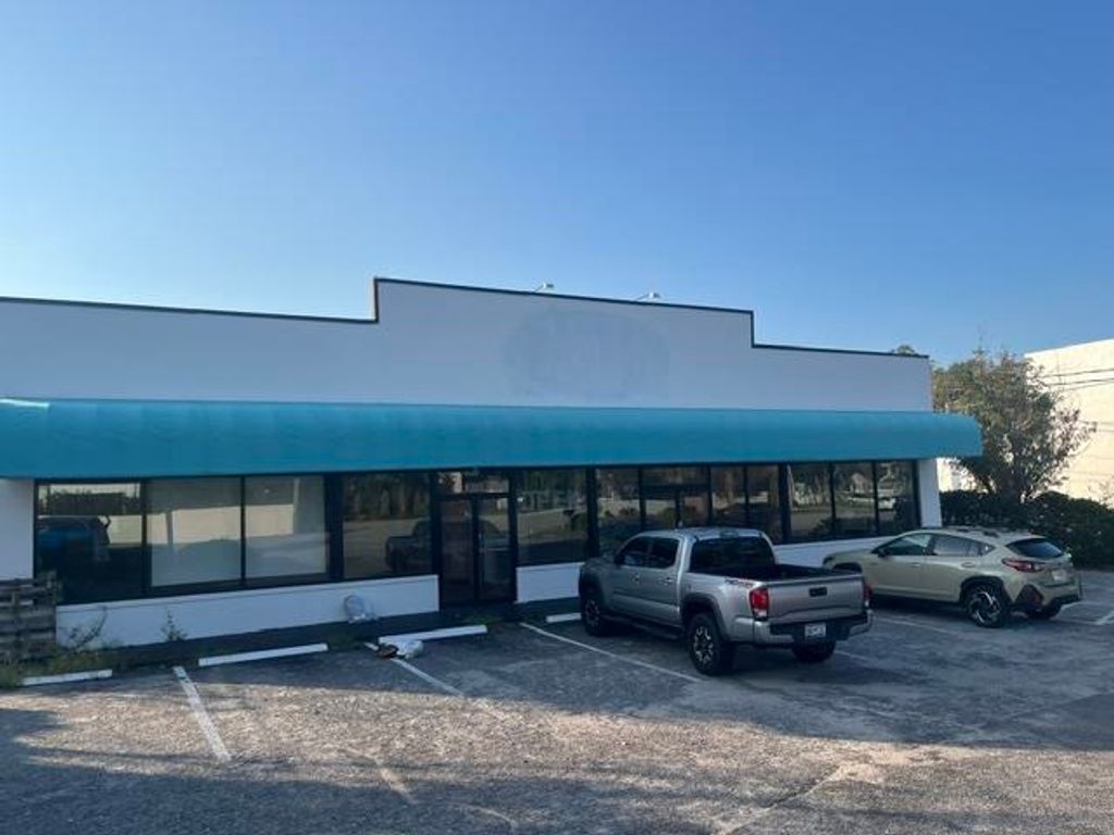 6303 N Kings Hwy., Myrtle Beach, SC 29572 — photo 2