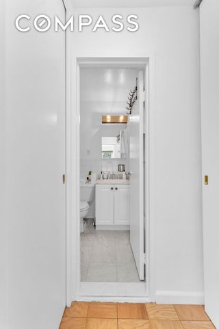 150 W End Ave Apt 10P, New York City, NY 10023