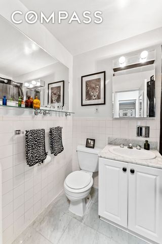 150 W End Ave Apt 10P, New York City, NY 10023