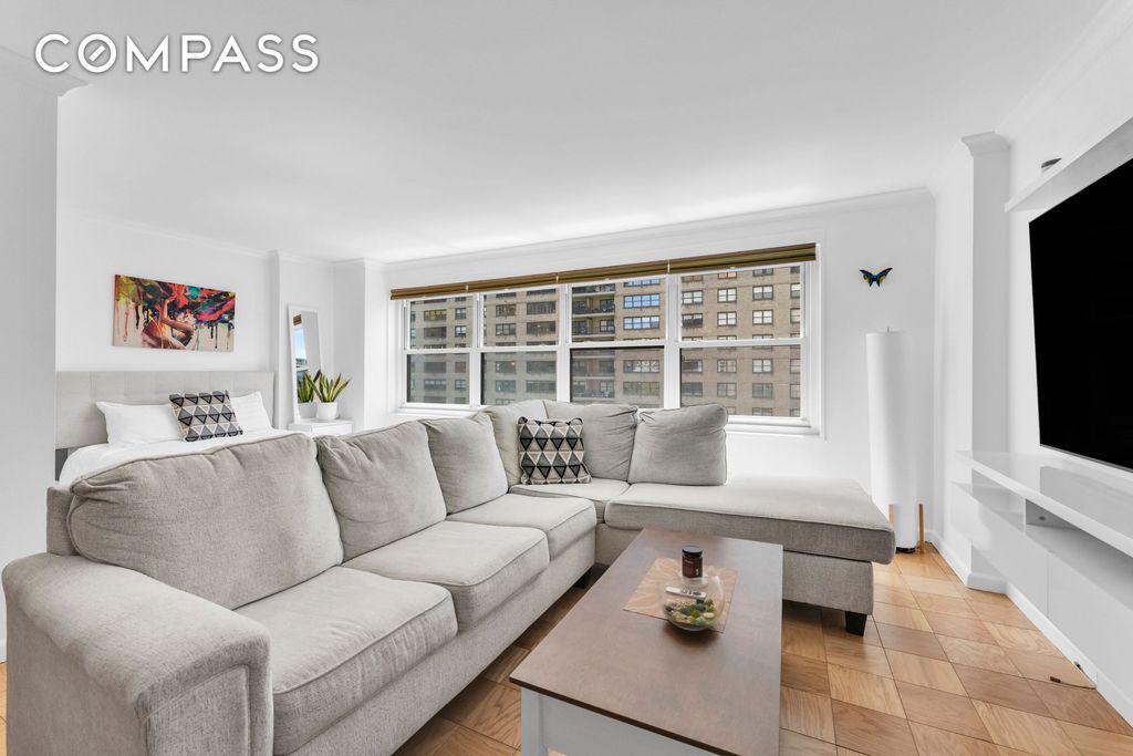 150 W End Ave Apt 10P, New York City, NY 10023