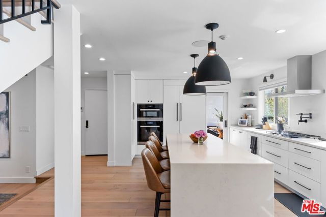 4606 Roma Court, Marina Del Rey, CA 90292