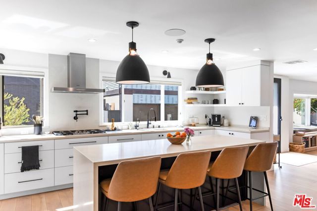 4606 Roma Court, Marina Del Rey, CA 90292
