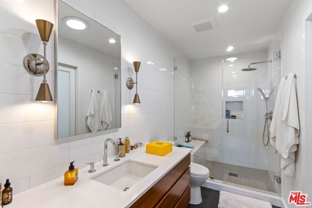 4606 Roma Court, Marina Del Rey, CA 90292