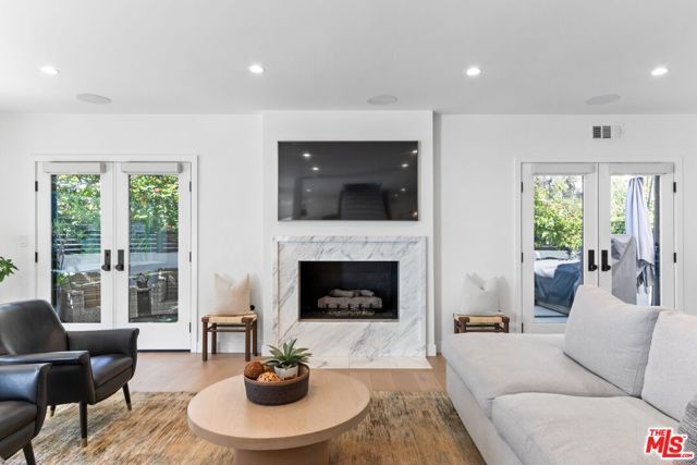 4606 Roma Court, Marina Del Rey, CA 90292