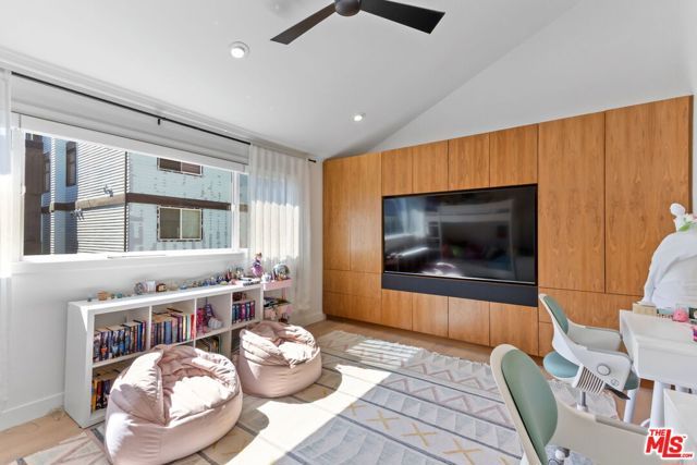 4606 Roma Court, Marina Del Rey, CA 90292