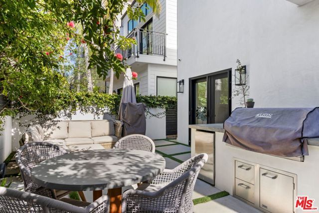 4606 Roma Court, Marina Del Rey, CA 90292