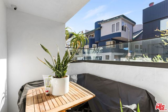 4606 Roma Court, Marina Del Rey, CA 90292