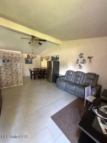 1212 Peach Street, Vidalia, LA 71373