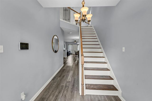 3925 Lowden Street B, Houston, TX 77051