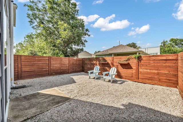 3925 Lowden Street B, Houston, TX 77051