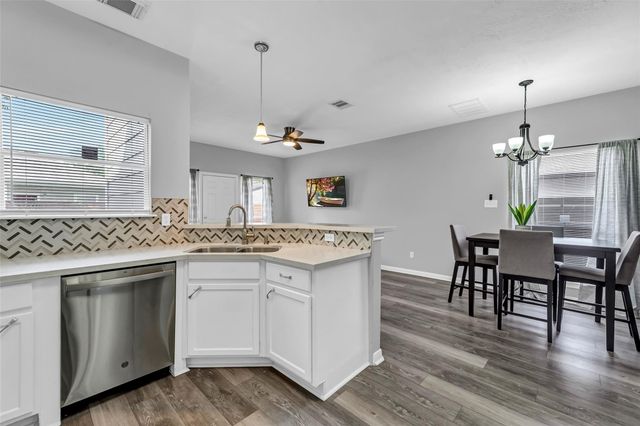 3925 Lowden Street B, Houston, TX 77051