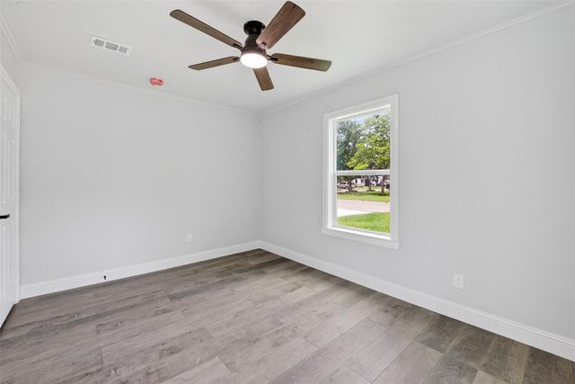 2504 Windsor Lane, Pasadena, TX 77506