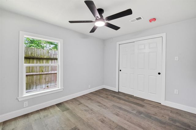 2504 Windsor Lane, Pasadena, TX 77506