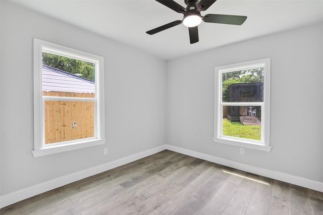 2504 Windsor Lane, Pasadena, TX 77506