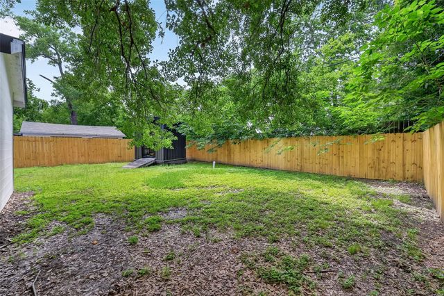 2504 Windsor Lane, Pasadena, TX 77506