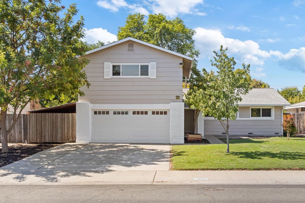 3424 Pageant Dr, Sacramento, CA 95826