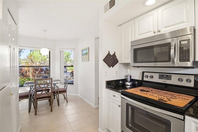 4420 W 46TH AVENUE W 104, Bradenton, FL 34210