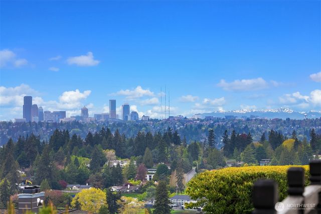 1810 91st Place NE, Clyde Hill, WA 98004