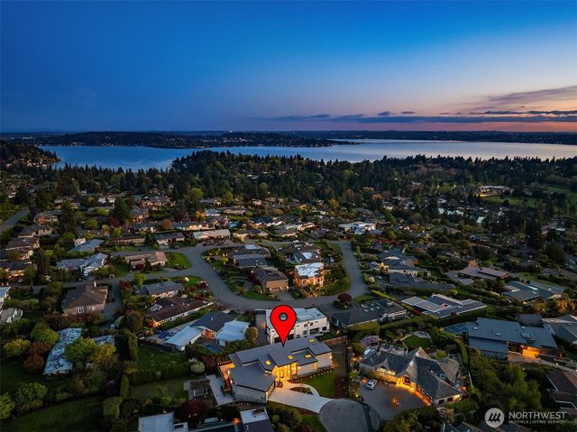 1810 91st Place NE, Clyde Hill, WA 98004