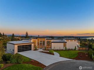 1810 91st Place NE, Clyde Hill, WA 98004