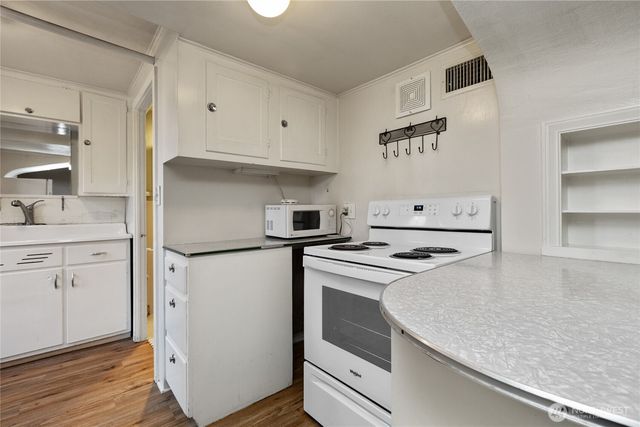 1103 Ohio Ave, Bremerton, WA 98337