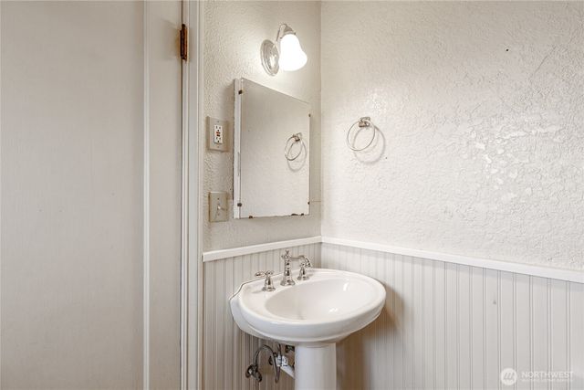 1103 Ohio Ave, Bremerton, WA 98337