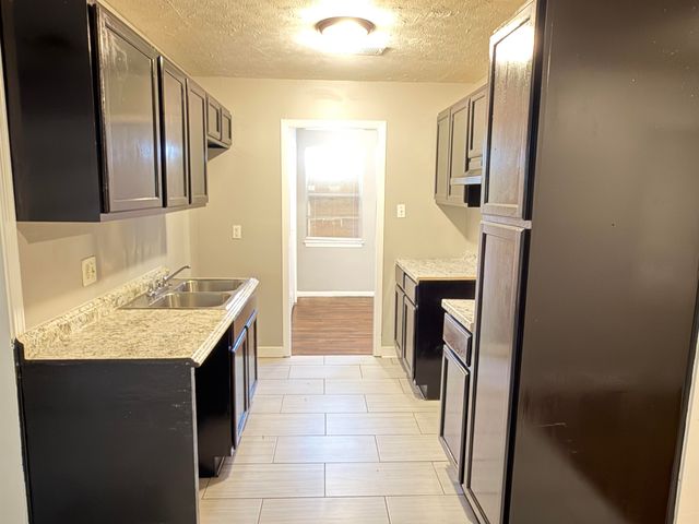 3649 SUZANNE DR, Memphis, TN 38127