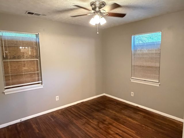 3649 SUZANNE DR, Memphis, TN 38127