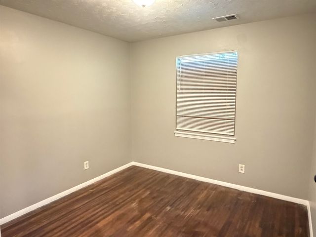 3649 SUZANNE DR, Memphis, TN 38127