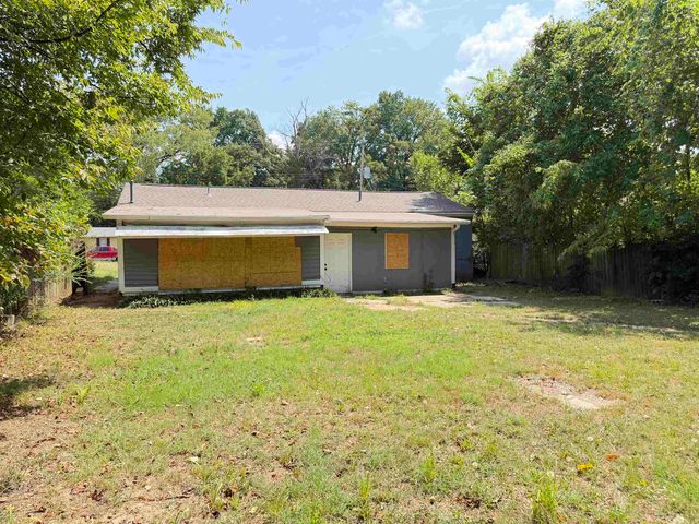 3649 SUZANNE DR, Memphis, TN 38127