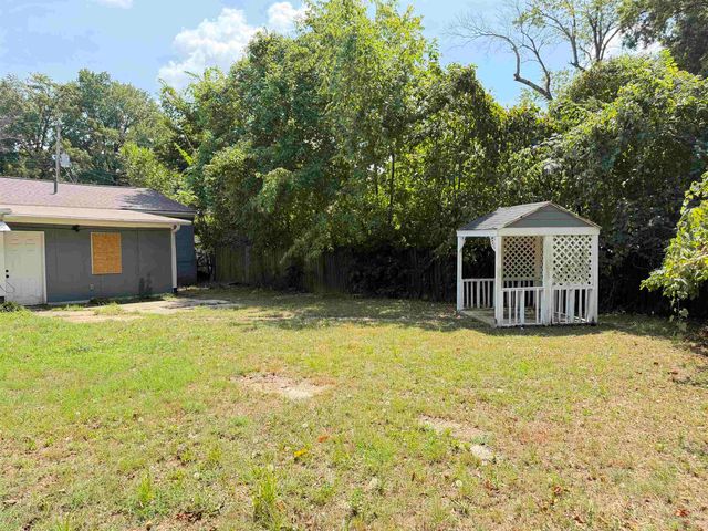 3649 SUZANNE DR, Memphis, TN 38127