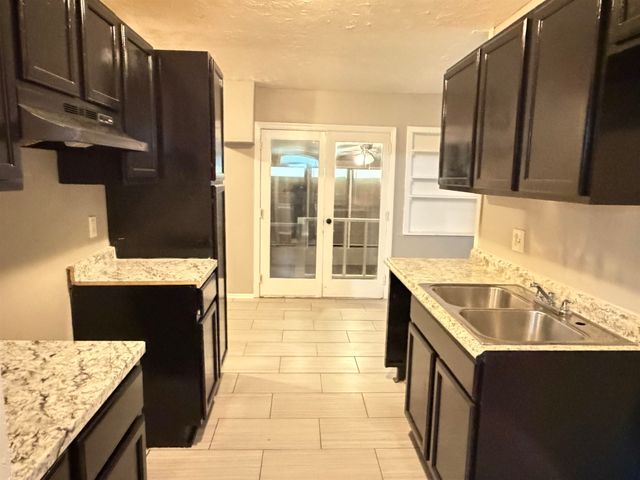 3649 SUZANNE DR, Memphis, TN 38127
