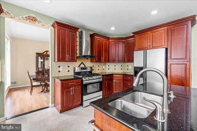 22 STANFORD DRIVE, Kendall Park, NJ 08824