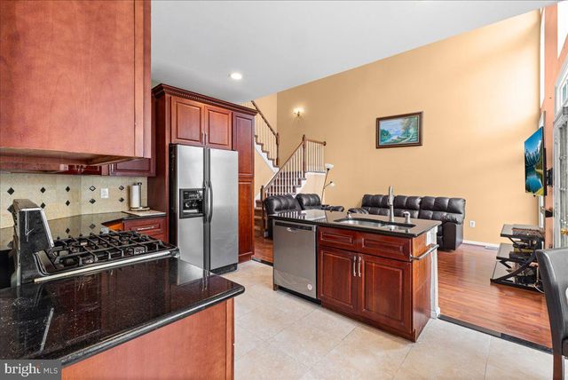 22 STANFORD DRIVE, Kendall Park, NJ 08824