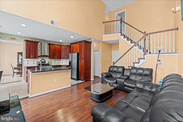 22 STANFORD DRIVE, Kendall Park, NJ 08824