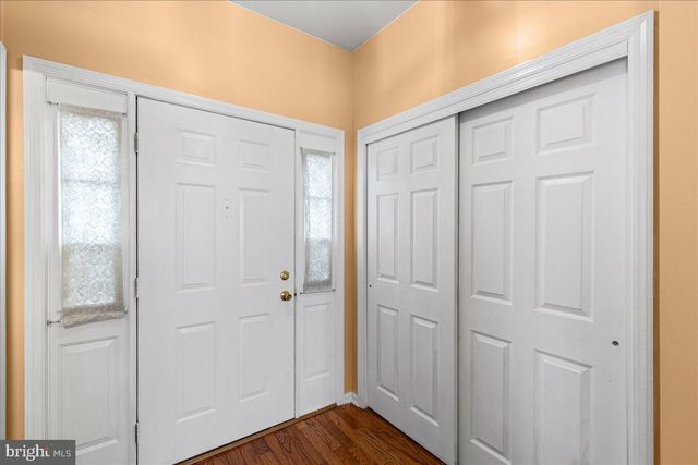 22 STANFORD DRIVE, Kendall Park, NJ 08824
