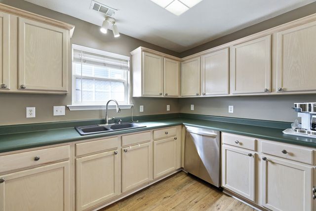 800 Thomas Bay Ct, Antioch, TN 37013