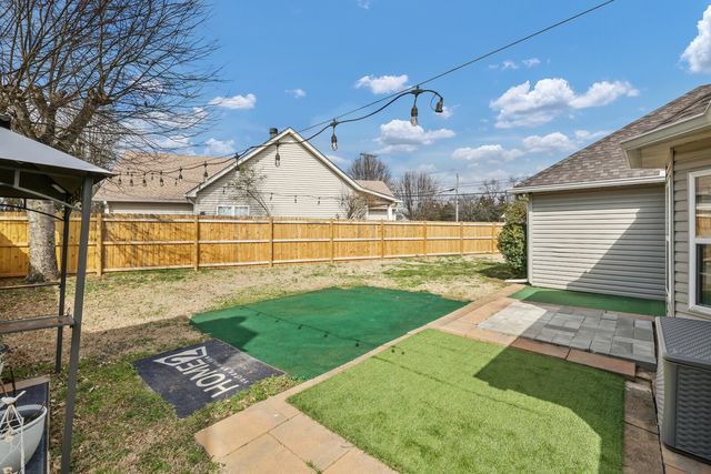 800 Thomas Bay Ct, Antioch, TN 37013