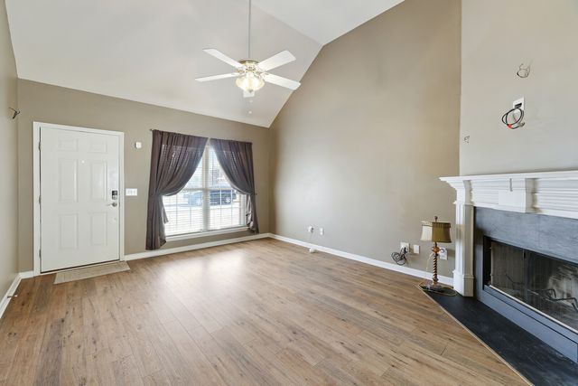 800 Thomas Bay Ct, Antioch, TN 37013