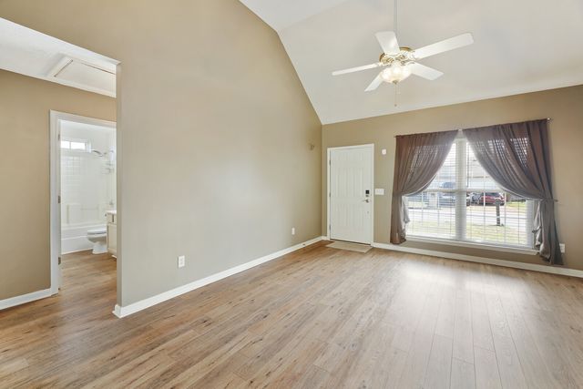 800 Thomas Bay Ct, Antioch, TN 37013