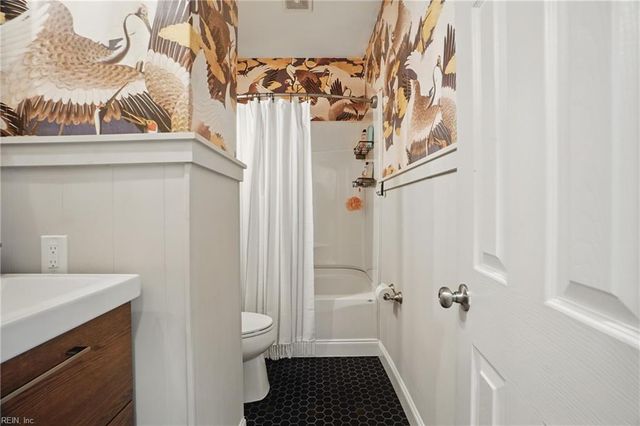 237 W 27th ST, Norfolk, VA 23517