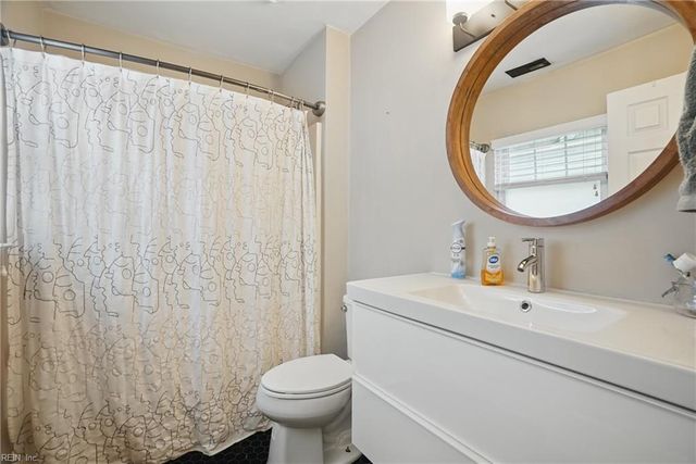 237 W 27th ST, Norfolk, VA 23517